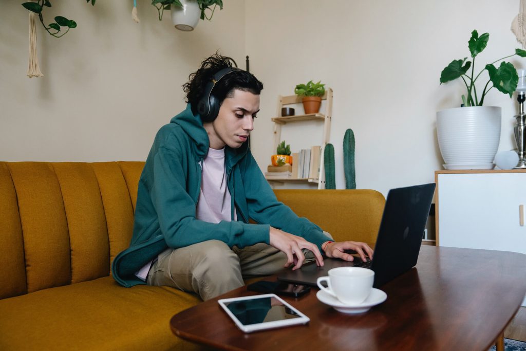 can Remote Workers Match the Productivity of Their Office-based Counterparts?