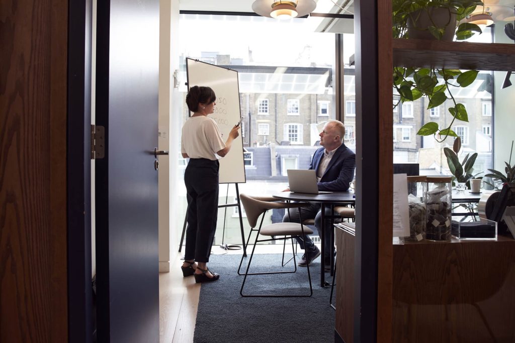 leadership review mercury hampton